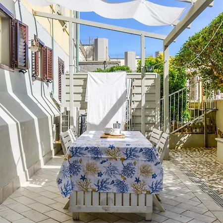 Ilary Marina Di Pisa